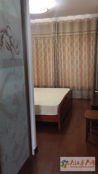 明珠城望湖苑 2室2厅1卫 90平方米 2500元/月出租